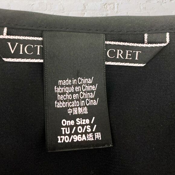 Victoria's Secret Satin Kimono Robe OS Flutter Sleeve Black 🖤 - Picture 9 of 10